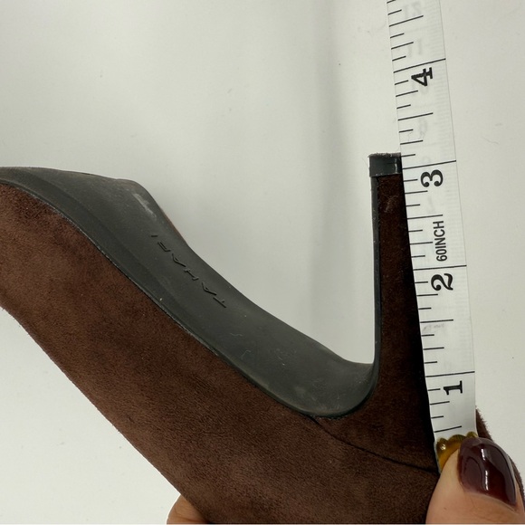 Tahari Brown Suede Pointed Toe Pumps Women’s Size 8.5 Heels Elegant Classic - Picture 5 of 6